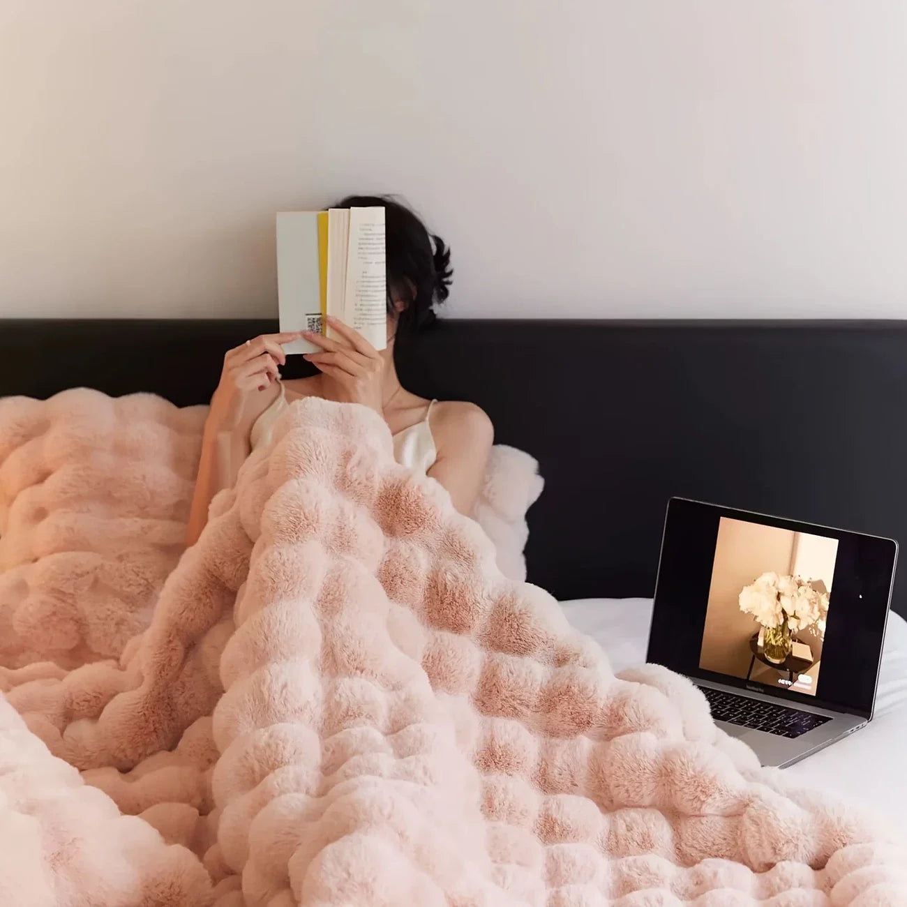 [Cozy|Faux Rabbit] Soft, Warm, 1pc Cozy Faux Rabbit Fleece Blanket | Throw for Bedroom, Guest Room, Living Room 2KG