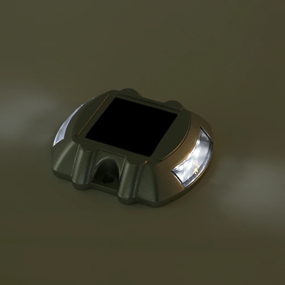 Casting Aluminum Solar Power Water Resistant 6 LED Lamp Wireless Outdoor Road Driveway Pathway Light Pathway Lamp Outdoor Light