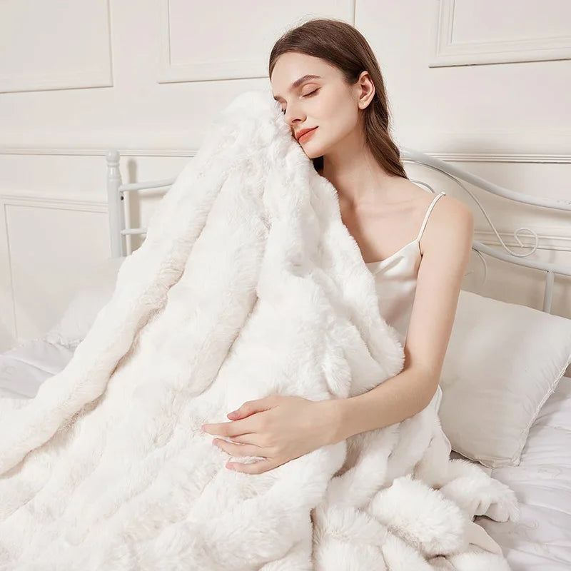 [Cozy|Faux Rabbit] Soft, Warm, 1pc Cozy Faux Rabbit Fleece Blanket | Throw for Bedroom, Guest Room, Living Room 2KG